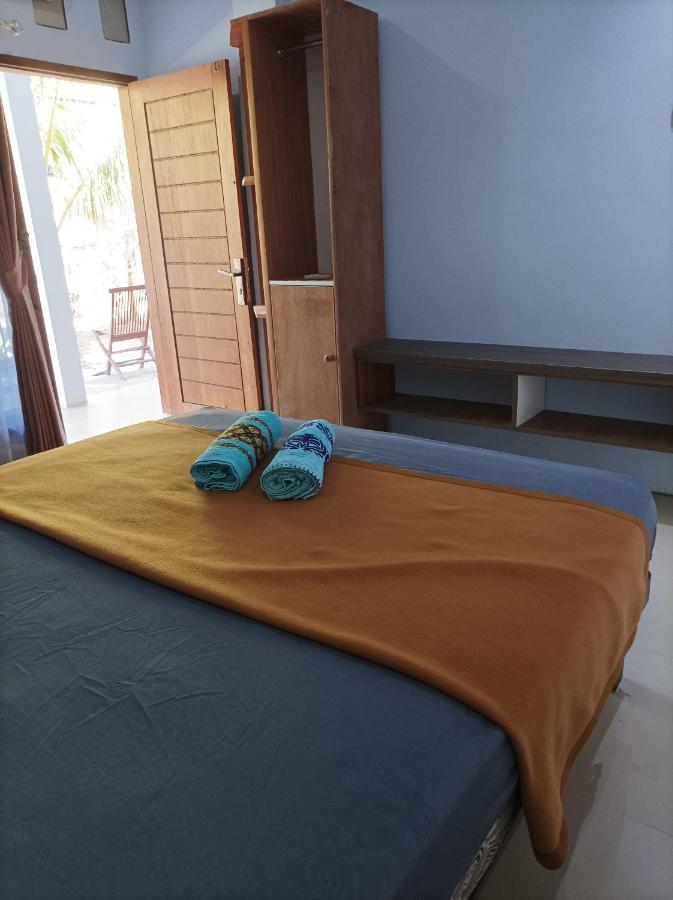 Merendeng Hostel Kuta Kuta  Экстерьер фото